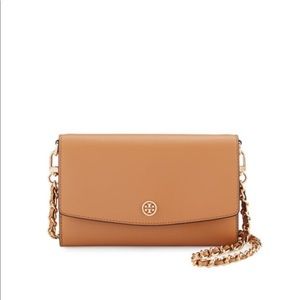 Tory Burch Parker Chain Wallet Crossbody in Brown leather